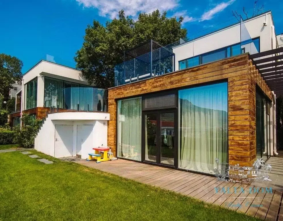 Дом в Крым, Ялта муниципальный округ, Гурзуф пгт ул. Ялтинская (700 м) - Фото 2