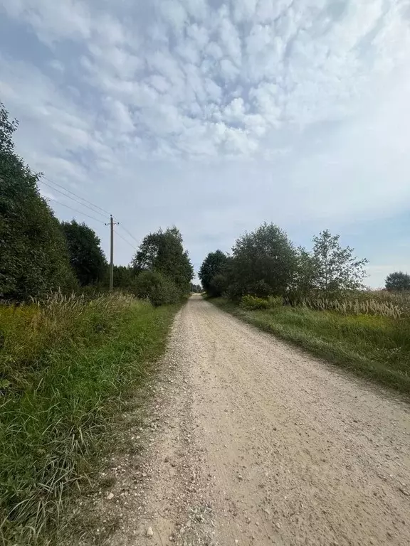 Участок в Московская область, Можайский городской округ, д. Маклаково ... - Фото 1