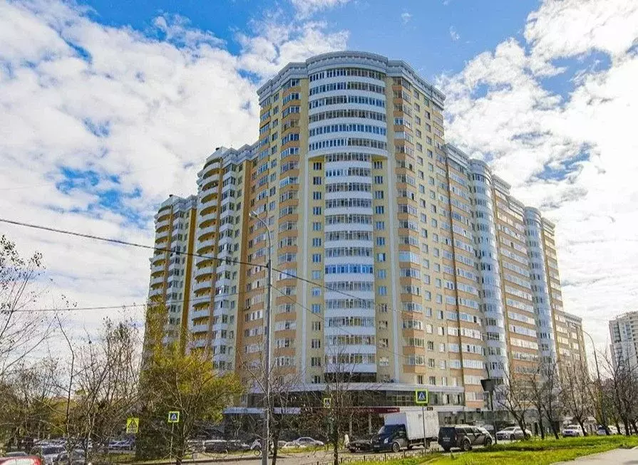 Гараж в Свердловская область, Екатеринбург ул. Шейнкмана, 111 (20 м) - Фото 1