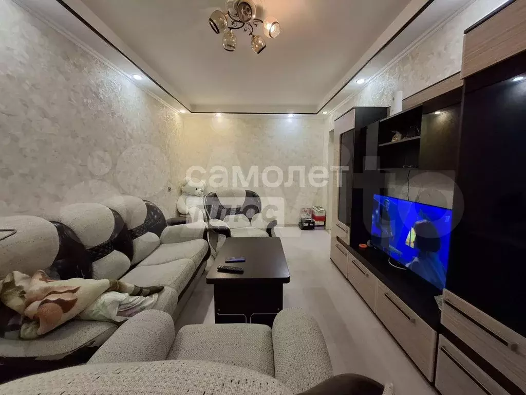 2-к. квартира, 45 м, 2/5 эт. - Фото 0