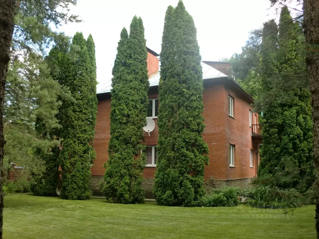 Коттедж в Московская область, Одинцовский городской округ, с. ... - Фото 1