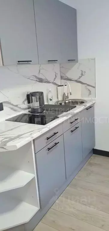 Студия Тюменская область, Тюмень ул. Мельникайте, 83к2 (17.9 м) - Фото 0