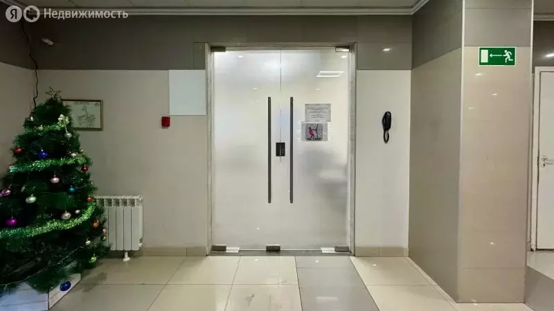 Торговая площадь (616 м) - Фото 1