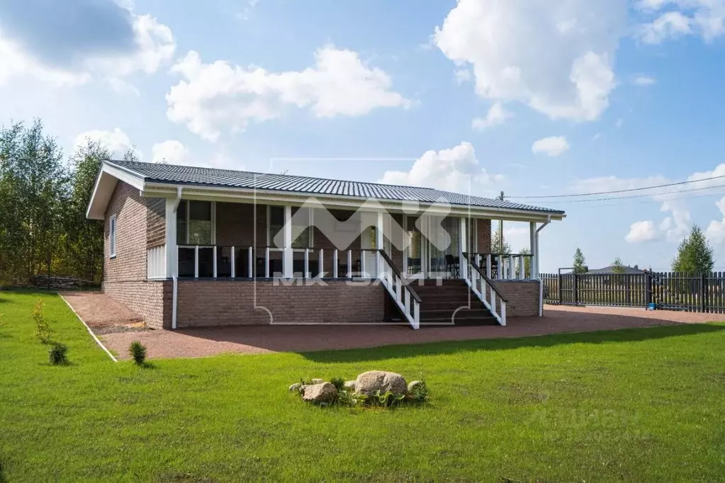 Коттедж в Ленинградская область, Выборгский район, Первомайское с/пос, ... - Фото 0