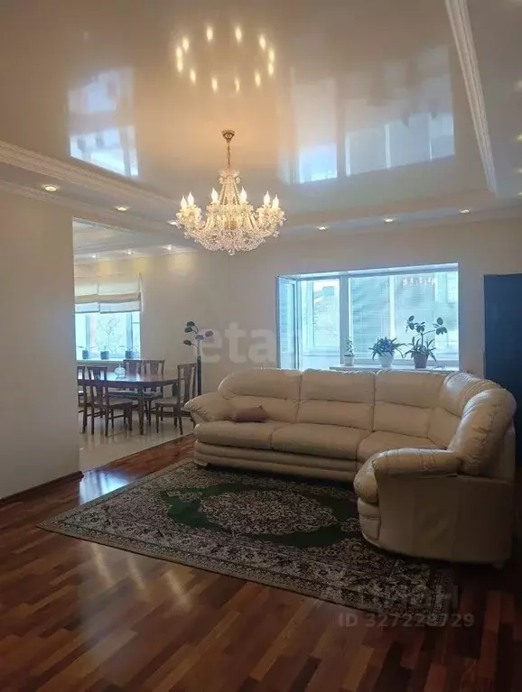 3-к кв. Воронежская область, Воронеж ул. Пятницкого, 45 (130.0 м) - Фото 1