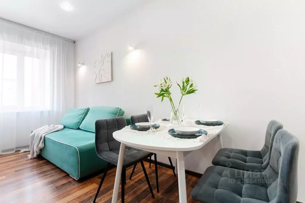 1-к кв. Омская область, Омск ул. Степанца, 3 (53.0 м) - Фото 1