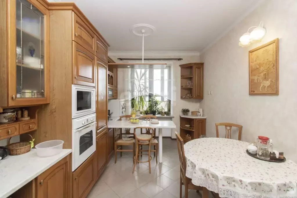 4-к кв. Тюменская область, Тюмень ул. Пермякова, 84к2 (145.8 м) - Фото 1