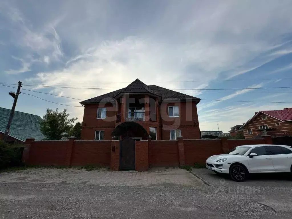 Дом в Пермский край, Пермь ул. 2-я Новгородская, 109 (300 м) - Фото 1