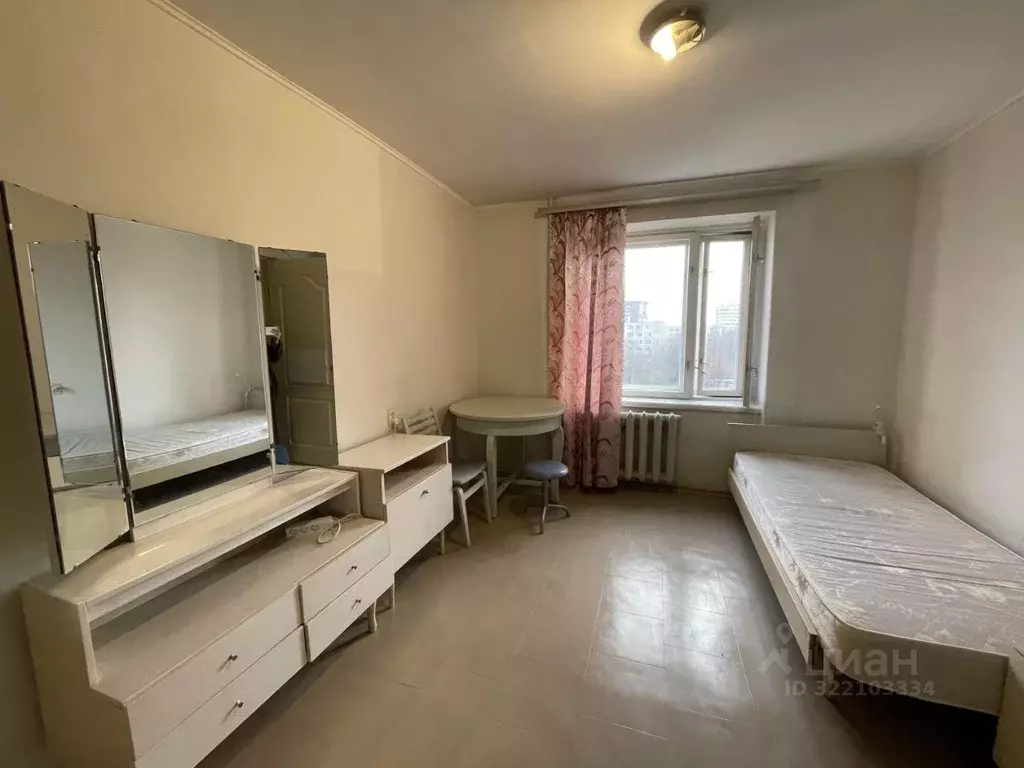 Комната Санкт-Петербург Серебристый бул., 13К1 - Фото 0