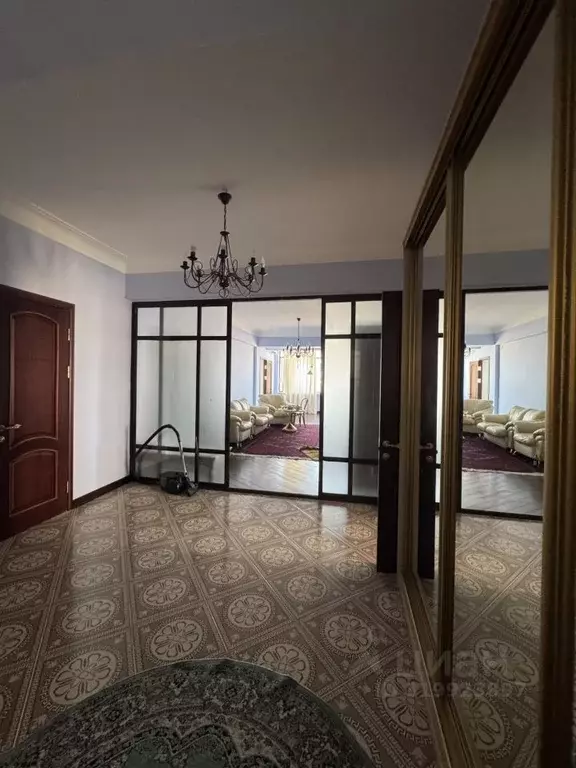 3-к кв. Дагестан, Махачкала ул. Пирогова, 4 (140.0 м) - Фото 0