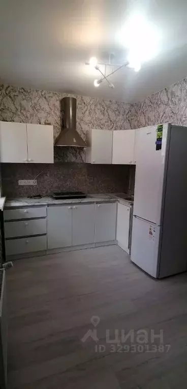 2-к кв. Адыгея, Тахтамукайский район, Яблоновский пгт ул. Тургеневское ... - Фото 1