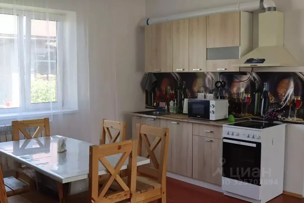 Дом в Алтай, Майминский район, с. Майма Зеленая ул., 51А (80 м) - Фото 1