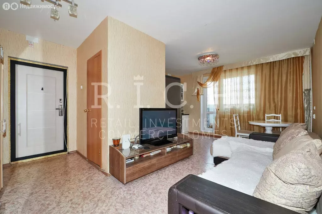 2-комнатная квартира: Челябинск, улица Маршала Чуйкова, 31 (64.7 м) - Фото 1