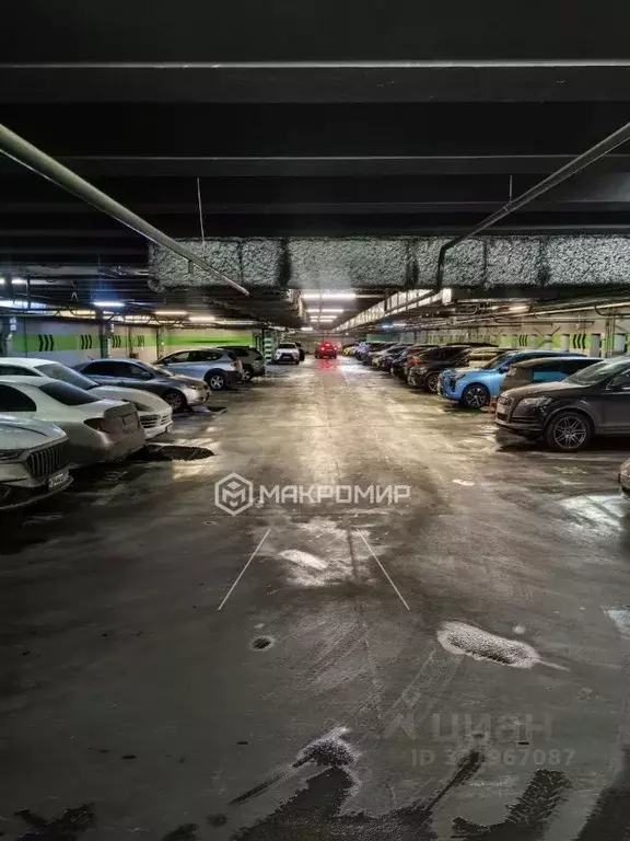 Гараж в Москва ул. Маршала Тухачевского, 49 (11 м) - Фото 1