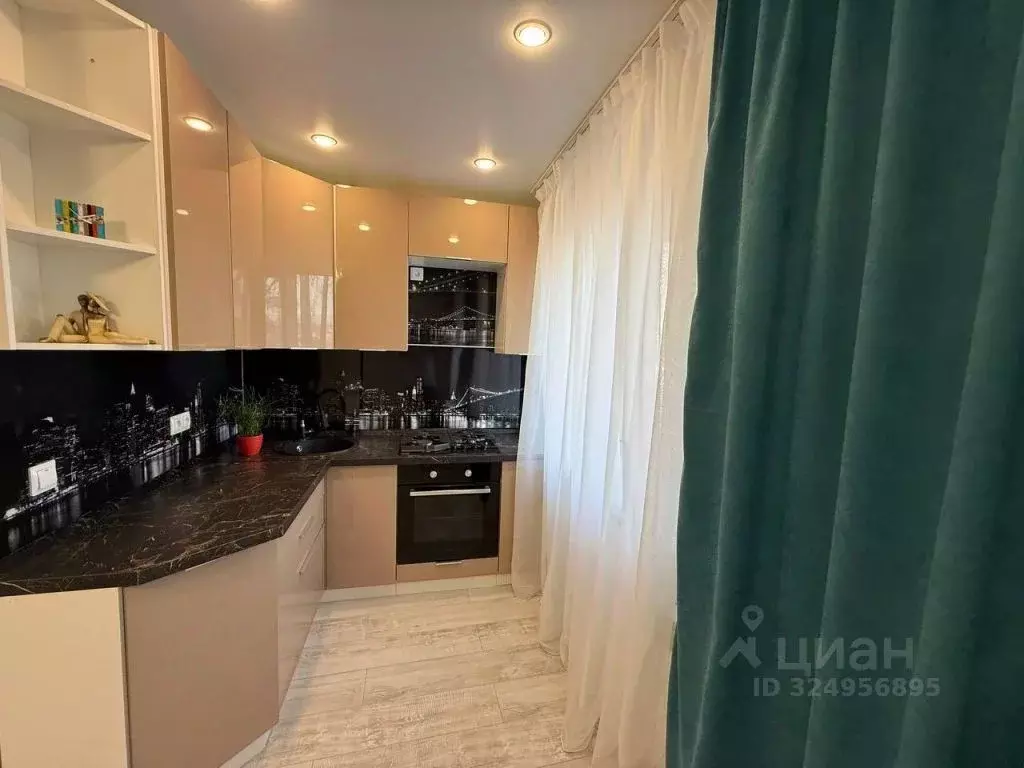 3-к кв. Нижегородская область, Дзержинск Октябрьская ул., 66 (58.0 м) - Фото 2