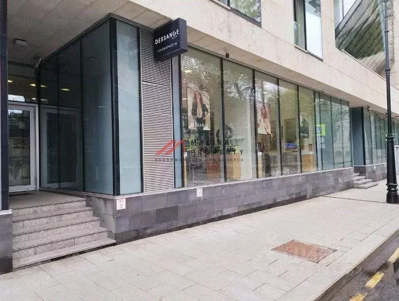 Торговая площадь в Москва пер. Коробейников, 1 (136 м) - Фото 1