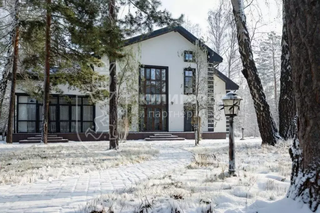 Коттедж в Свердловская область, Верхнее Дуброво пгт ул. Еловая, 13 ... - Фото 1