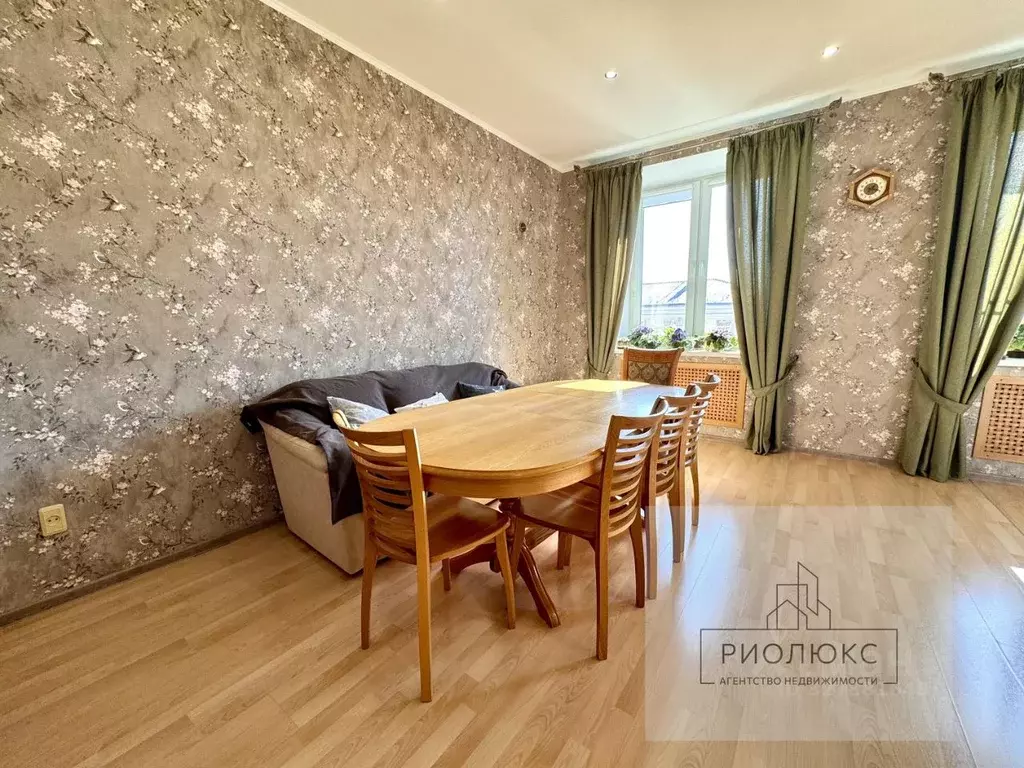 3-к кв. Челябинская область, Челябинск ул. Елькина, 76а (155.7 м) - Фото 1