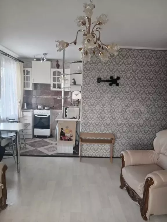 1-к. квартира, 38 м, 4/9 эт. - Фото 1