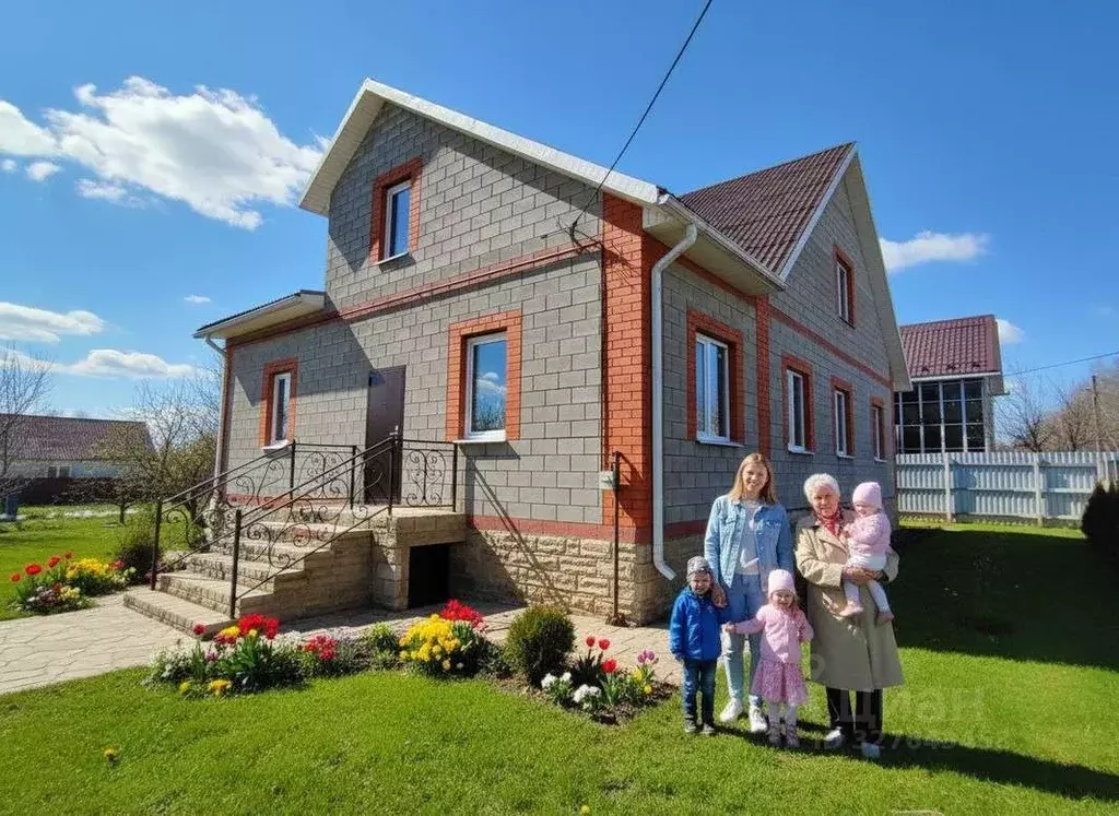 Дом в Белгородская область, Белгород ул. Имени Героя Советского Союза ... - Фото 1