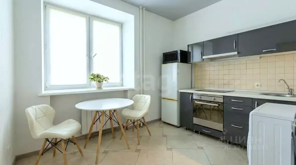 1-к кв. Тюменская область, Тюмень ул. Щорса, 2 (36.0 м) - Фото 1