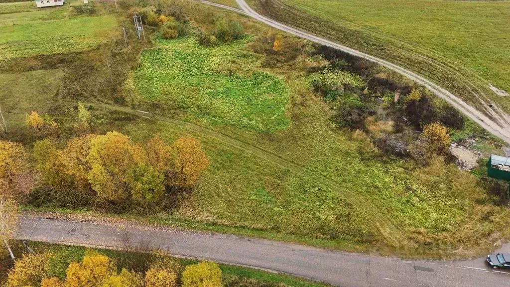 Участок в Московская область, Волоколамский муниципальный округ, д. ... - Фото 1