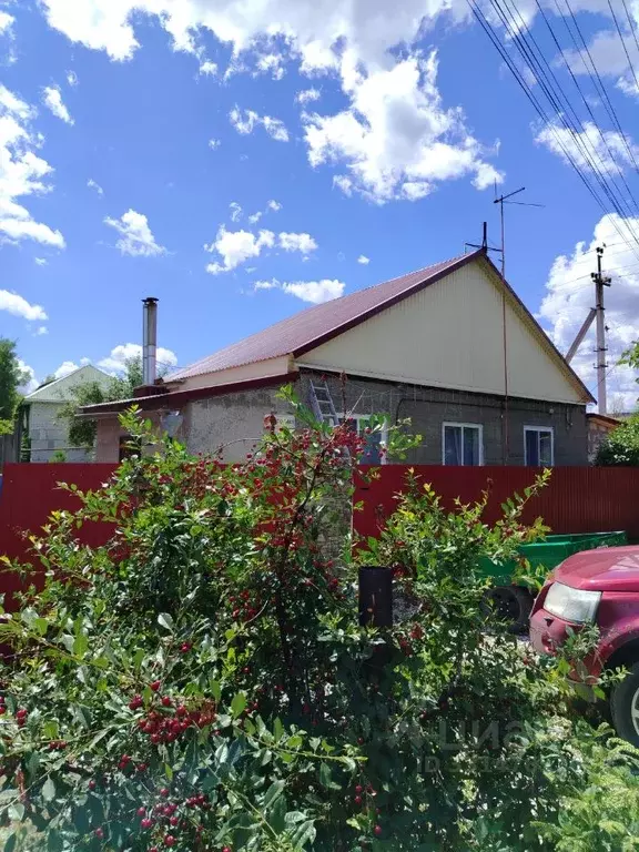 Дом в Саратовская область, Энгельс Тростниковая ул. (58 м) - Фото 1