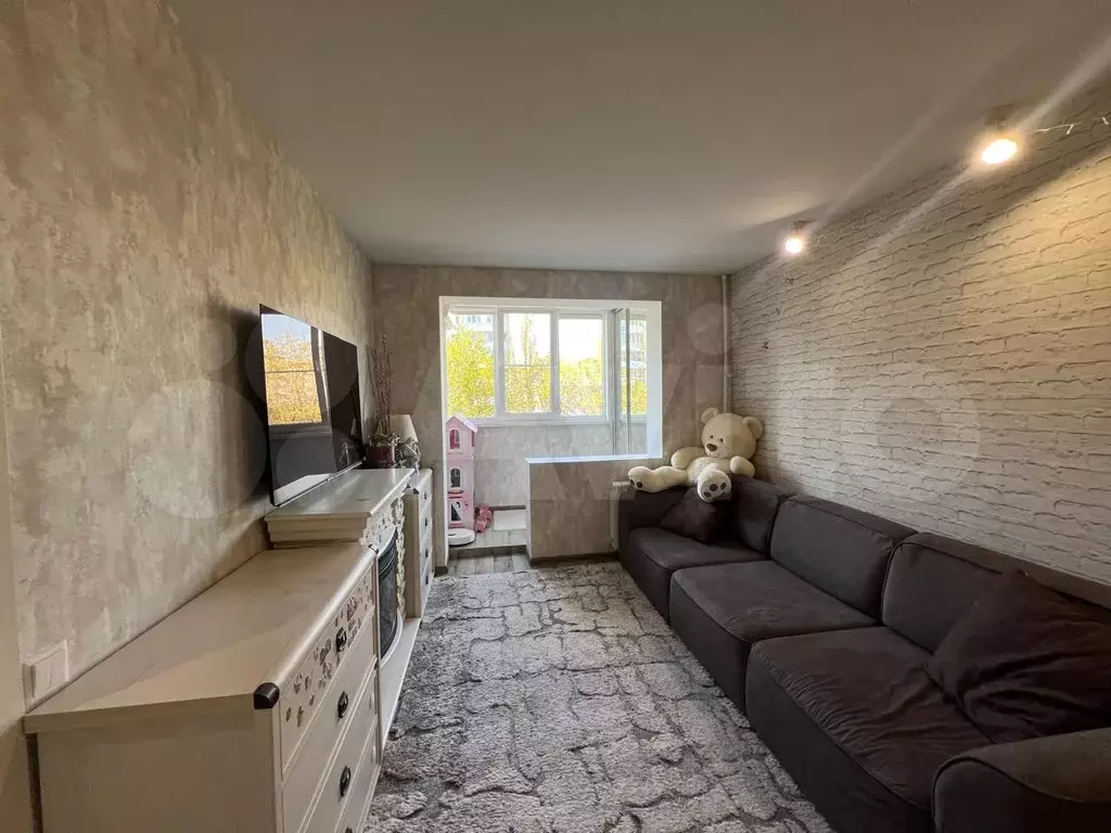 2-к. квартира, 50 м, 5/9 эт. - Фото 1