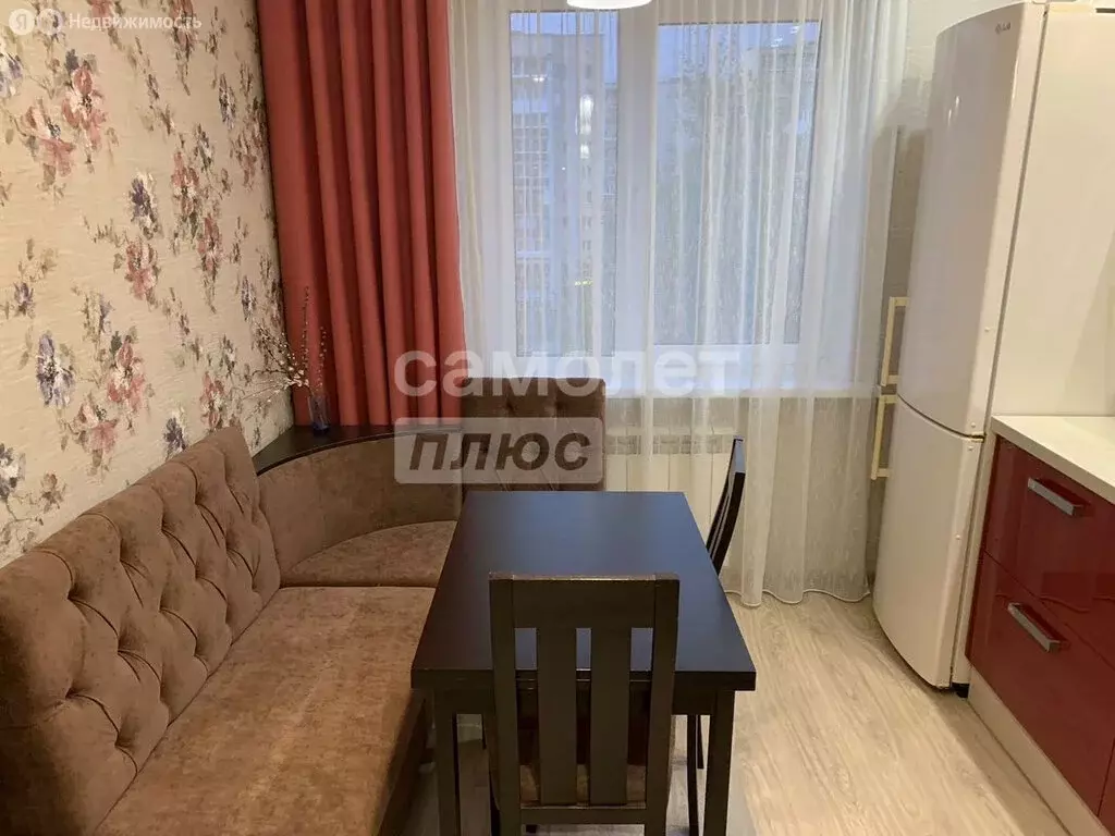 3-комнатная квартира: Златоуст, улица имени М.С. Урицкого, 33 (62 м) - Фото 2