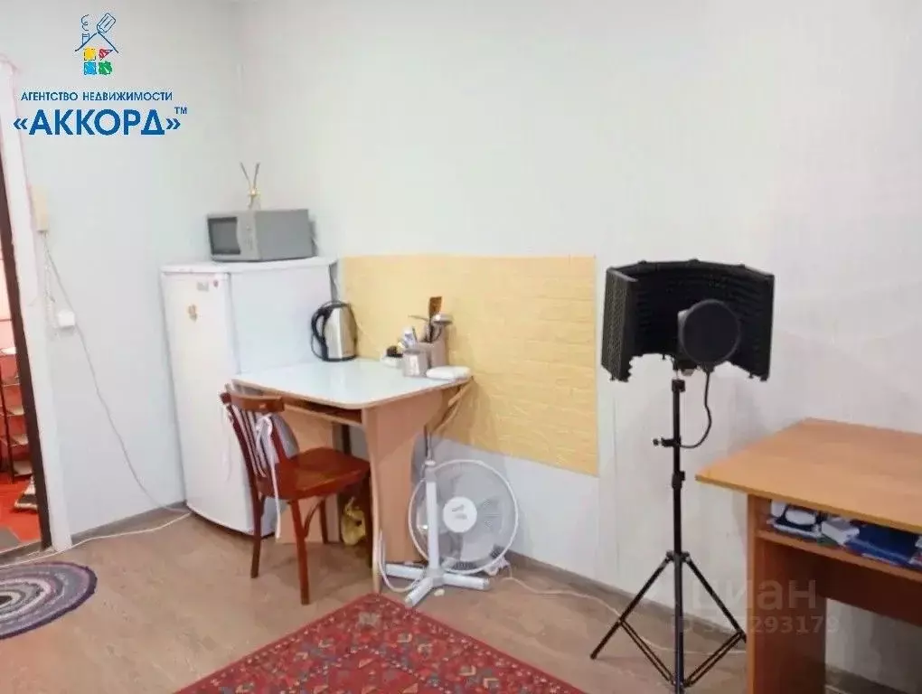 Комната Алтайский край, Барнаул Комсомольский просп., 112 (13.1 м) - Фото 2