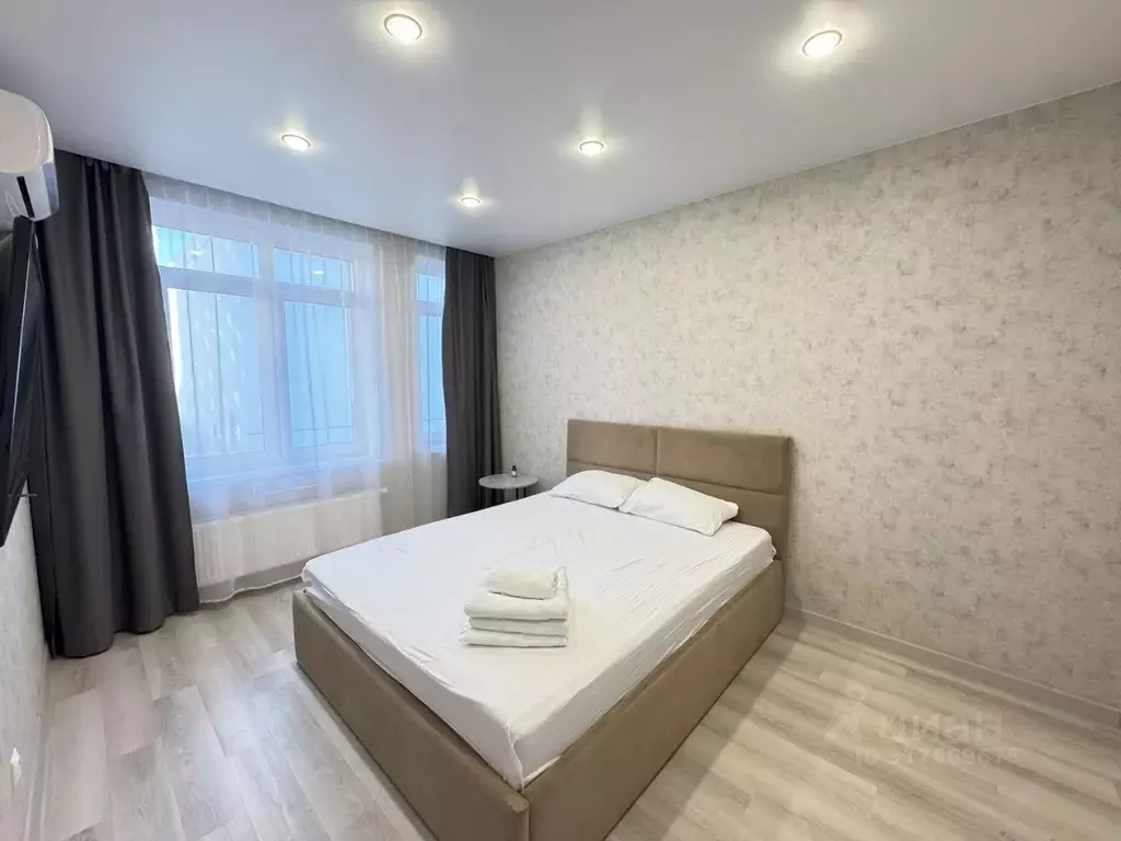 1-к кв. Тюменская область, Тюмень Харьковская ул., 76 (34.0 м) - Фото 0