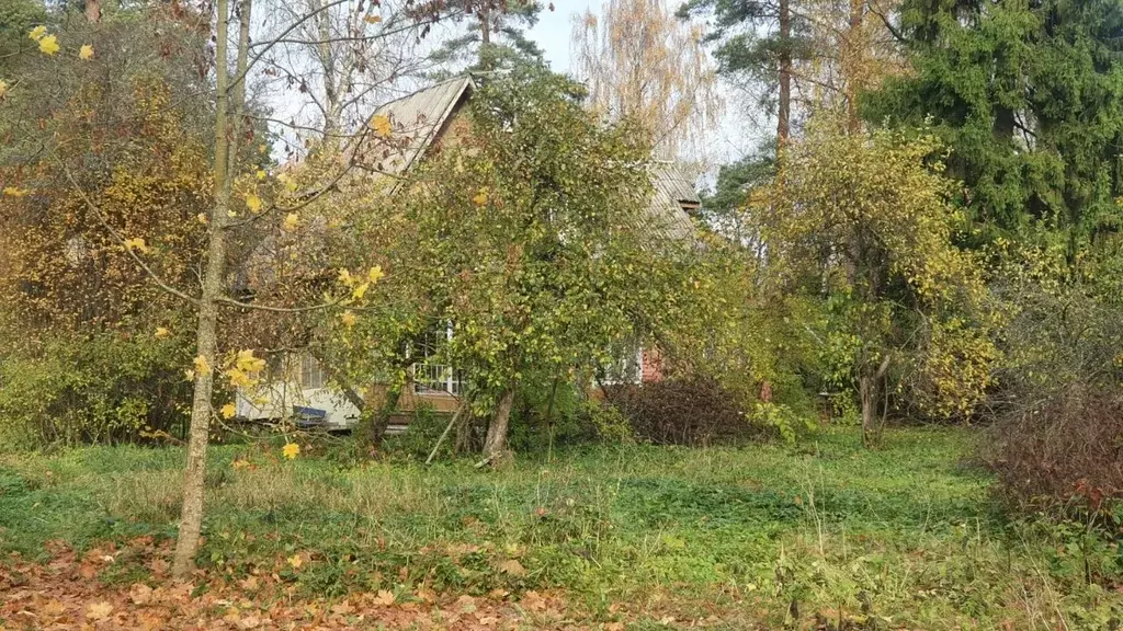 Участок в Ленинградская область, Гатчинский район, Вырица пгт ул. ... - Фото 1