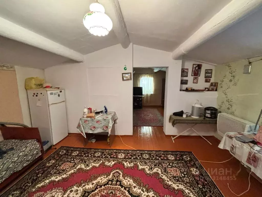 Дом в Калмыкия, Малодербетовский район, Ханатинское с/мо, пос. ... - Фото 1