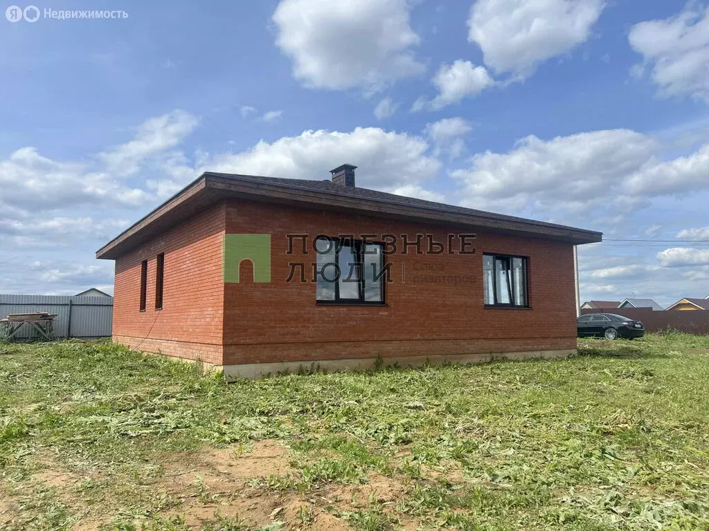 Дом в Завьяловский район, деревня Красный Кустарь (120 м) - Фото 1