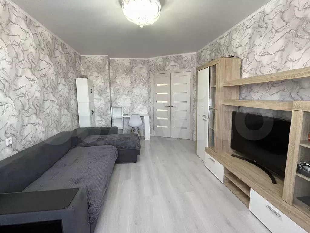 2-к. квартира, 56 м, 5/10 эт. - Фото 0