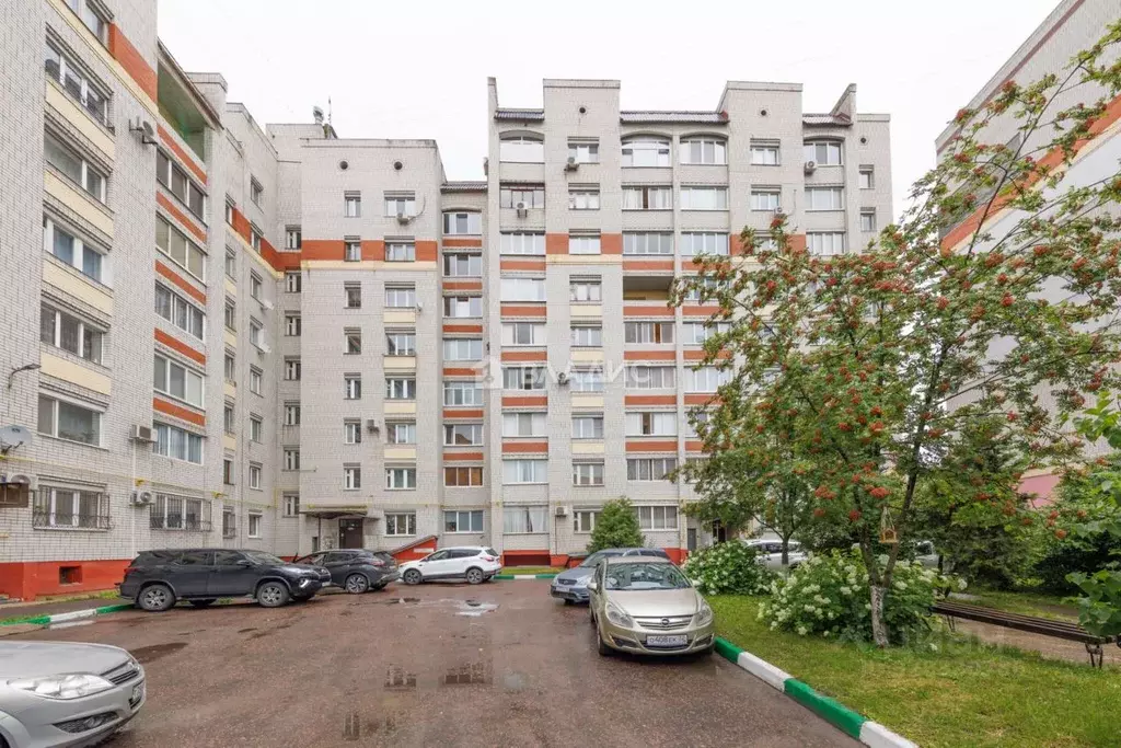 3-к кв. Брянская область, Брянск ул. Крахмалева, 39 (87.9 м) - Фото 2