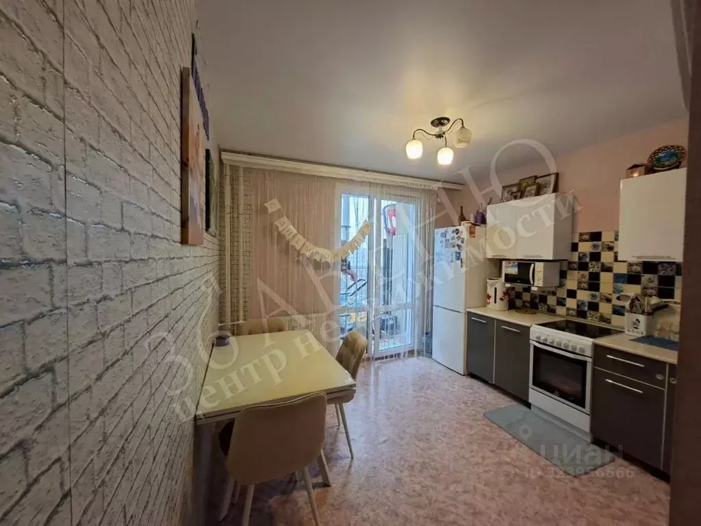 1-к кв. Воронежская область, Воронеж Московский просп., 215 (37.2 м) - Фото 1