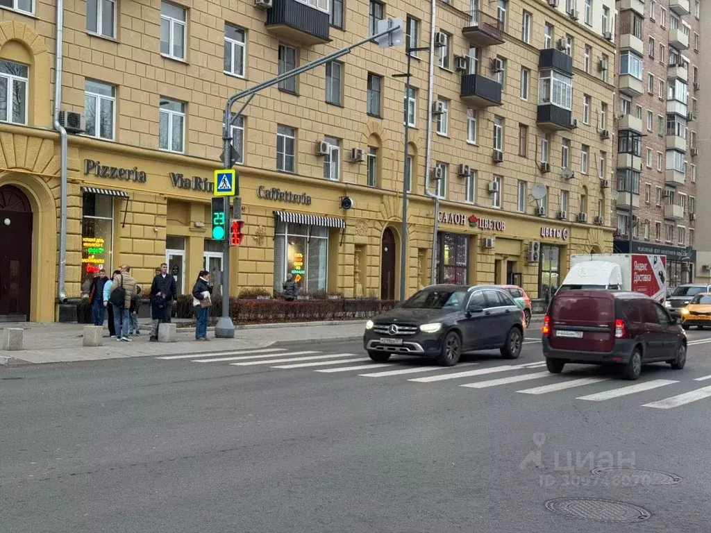 Торговая площадь в Москва ул. Можайский Вал, 6 (154 м) - Фото 1