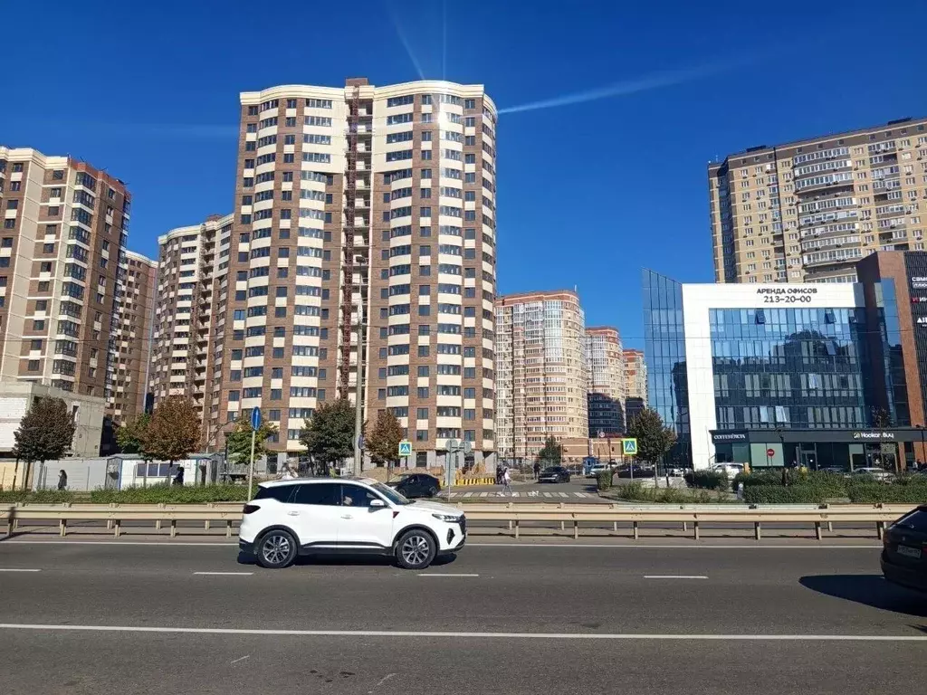 Торговая площадь в Краснодарский край, Краснодар Имени Петра ... - Фото 2