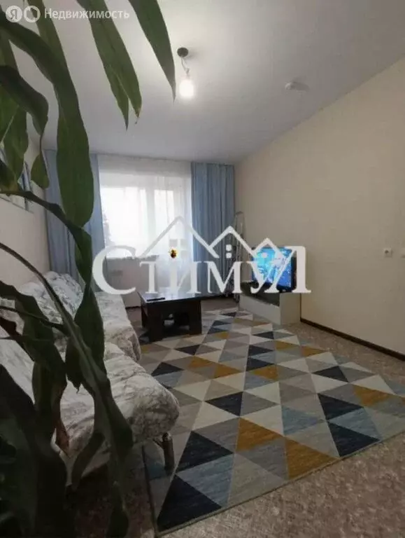 2-комнатная квартира: Абакан, улица Стофато, 5Г (58 м) - Фото 1