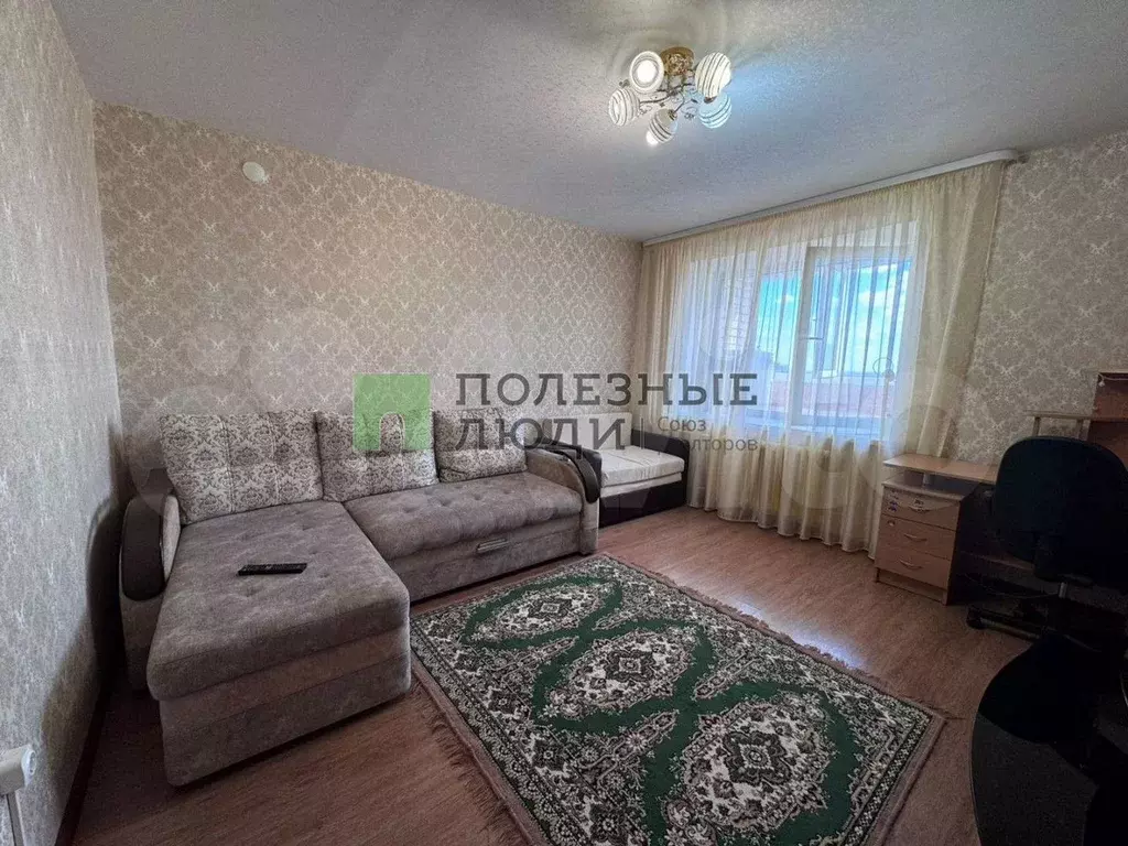 1-к. квартира, 37 м, 10/10 эт. - Фото 0