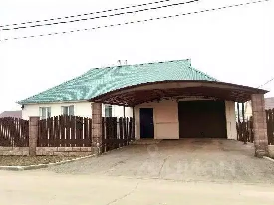 Дом в Самарская область, Ставропольский район, с. Ягодное, Ладья ... - Фото 1