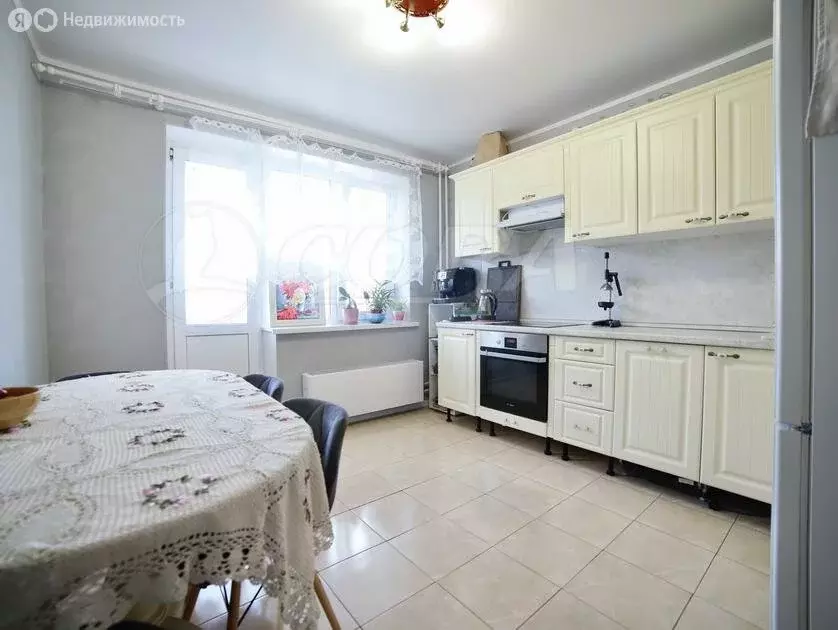 2-комнатная квартира: Тюмень, улица Елизарова, 12 (50.4 м) - Фото 1