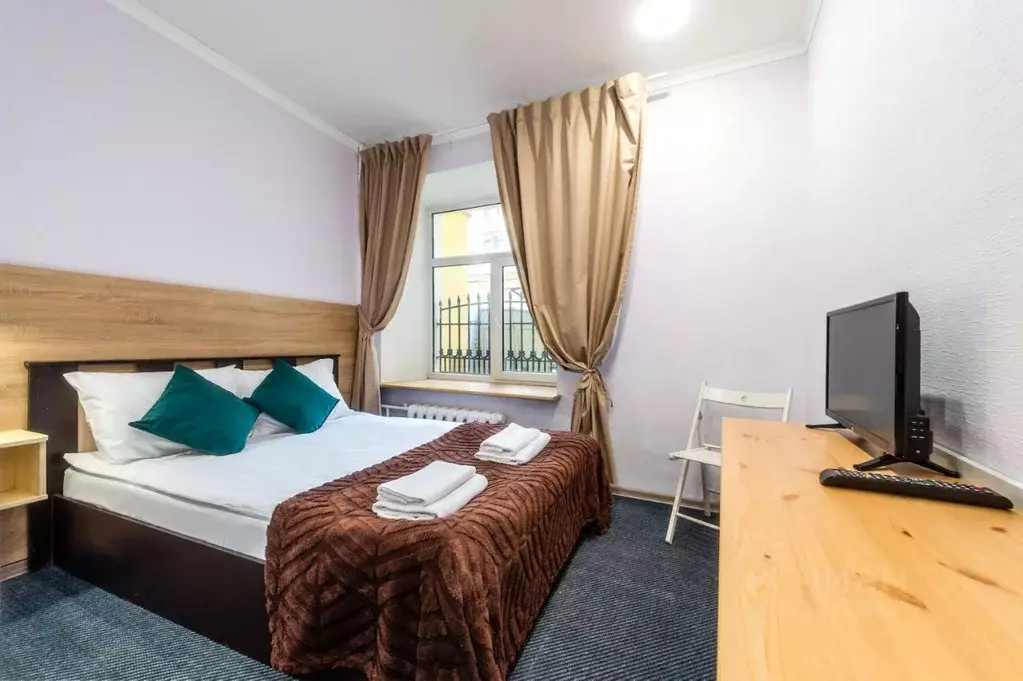 Комната Санкт-Петербург Греческий просп., 13 (16.0 м) - Фото 0