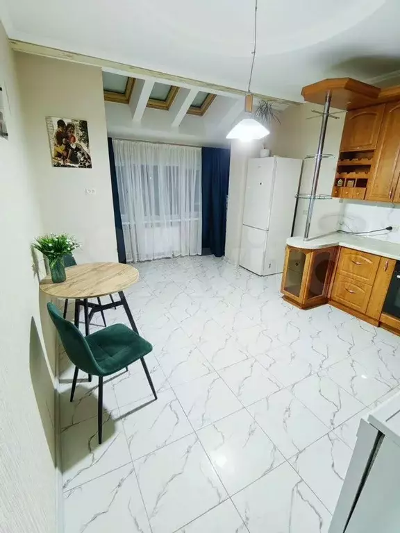 2-к. квартира, 60 м, 4/5 эт. - Фото 1