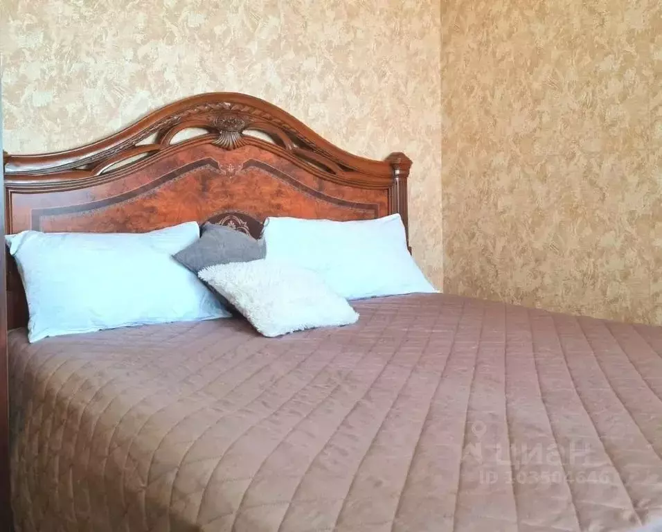 2-к кв. Татарстан, Казань ул. Аделя Кутуя, 44а (74.0 м) - Фото 0