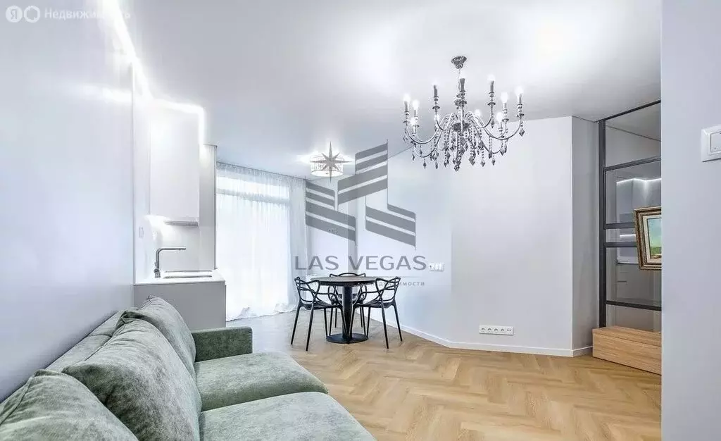 3-комнатная квартира: Казань, улица Сибирский Тракт, 23Б (89 м) - Фото 1