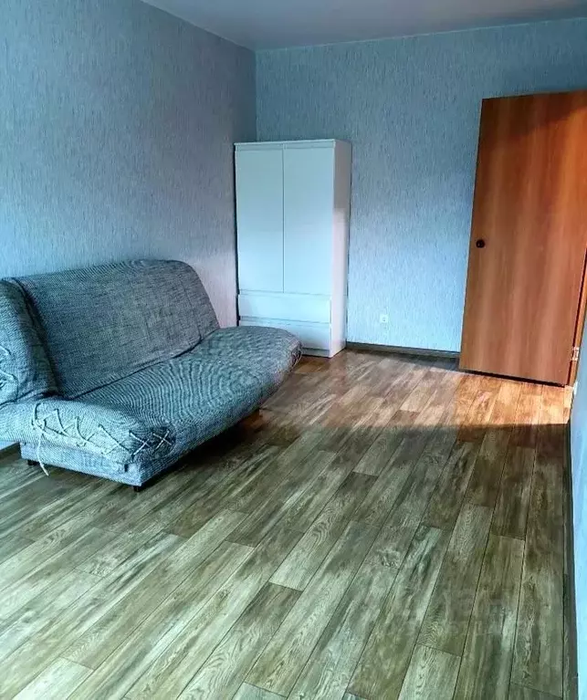 1-к кв. Саратовская область, Саратов Буровая ул., 9 (30.0 м) - Фото 0