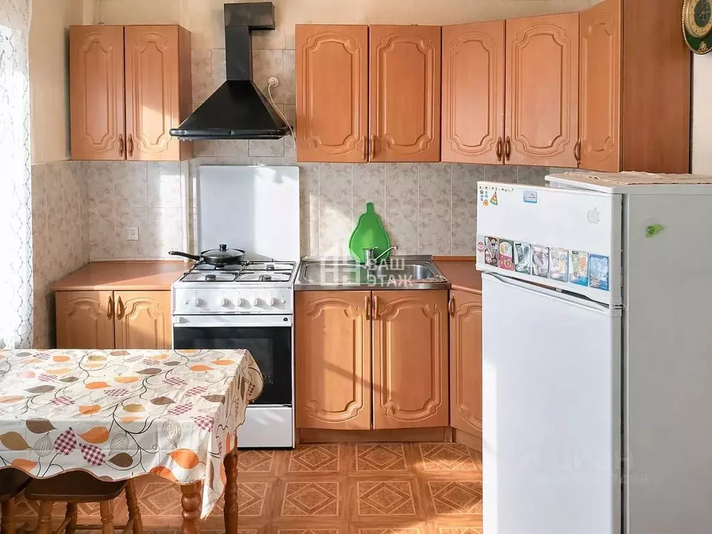 3-к кв. Калужская область, Калуга Пролетарская ул., 44 (77.9 м) - Фото 1