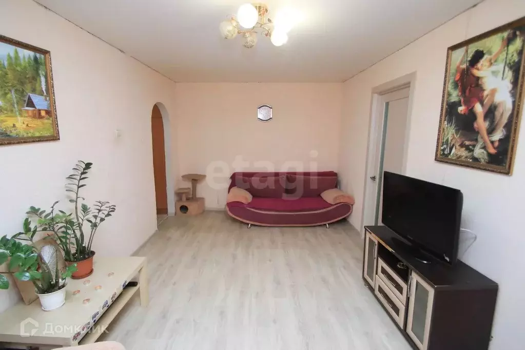 Продаётся 4-к квартира, 61.5 м - Фото 0